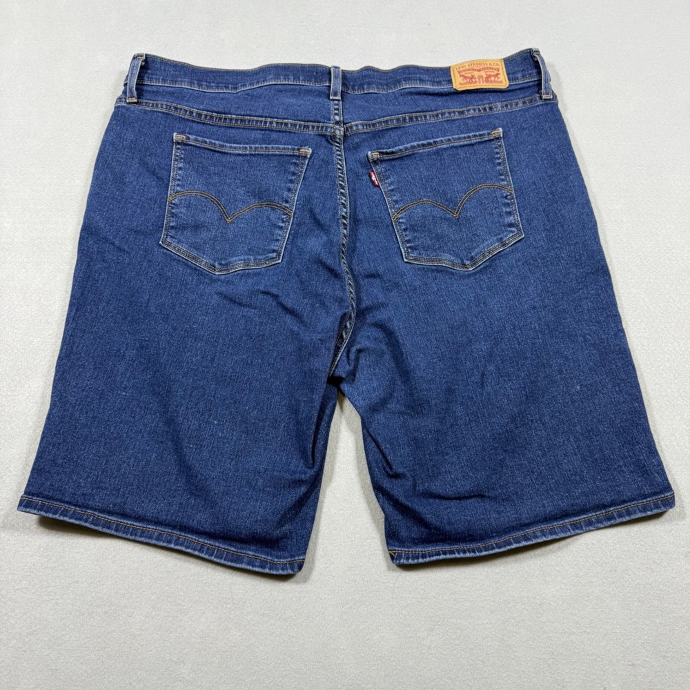 Levis Shaping Bermuda Shorts Womens 18W Blue Denim Medium Wash Stretch 9 Inseam - Picture 2 of 7